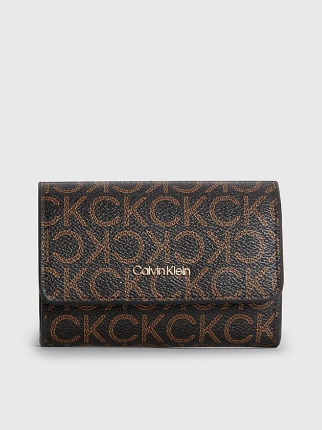 Calvin Klein USA Small Recycled Rfid Trifold Logo Womens Wallet Brown 7128695-DA